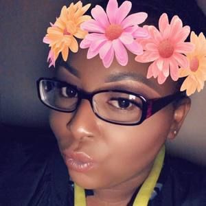 Meet your Posher, Kendra